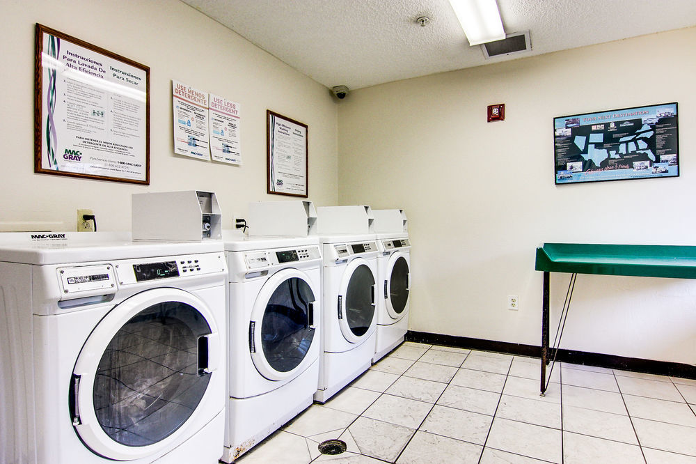 Intown Suites Extended Stay Jacksonville Fl - Baymeadows Ngoại thất bức ảnh