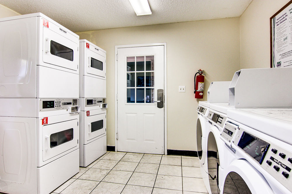 Intown Suites Extended Stay Jacksonville Fl - Baymeadows Ngoại thất bức ảnh